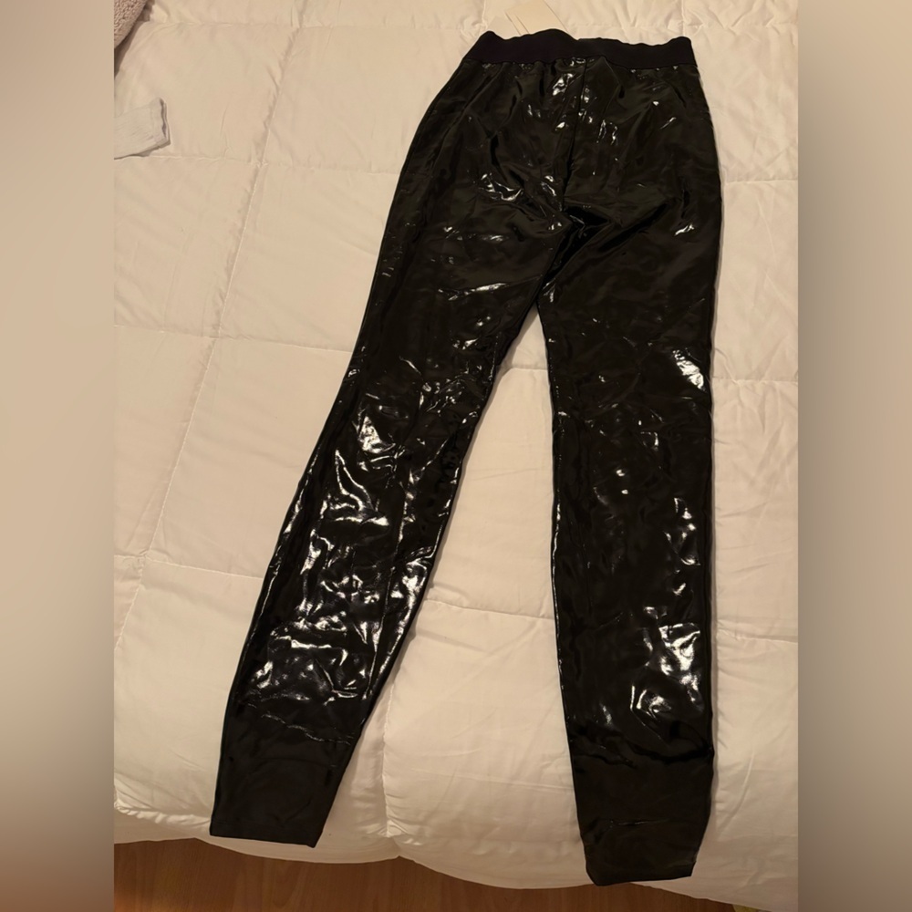 Authentic 7 For All Mankind Shiny Black Leggings NWT - Picture 6 of 7